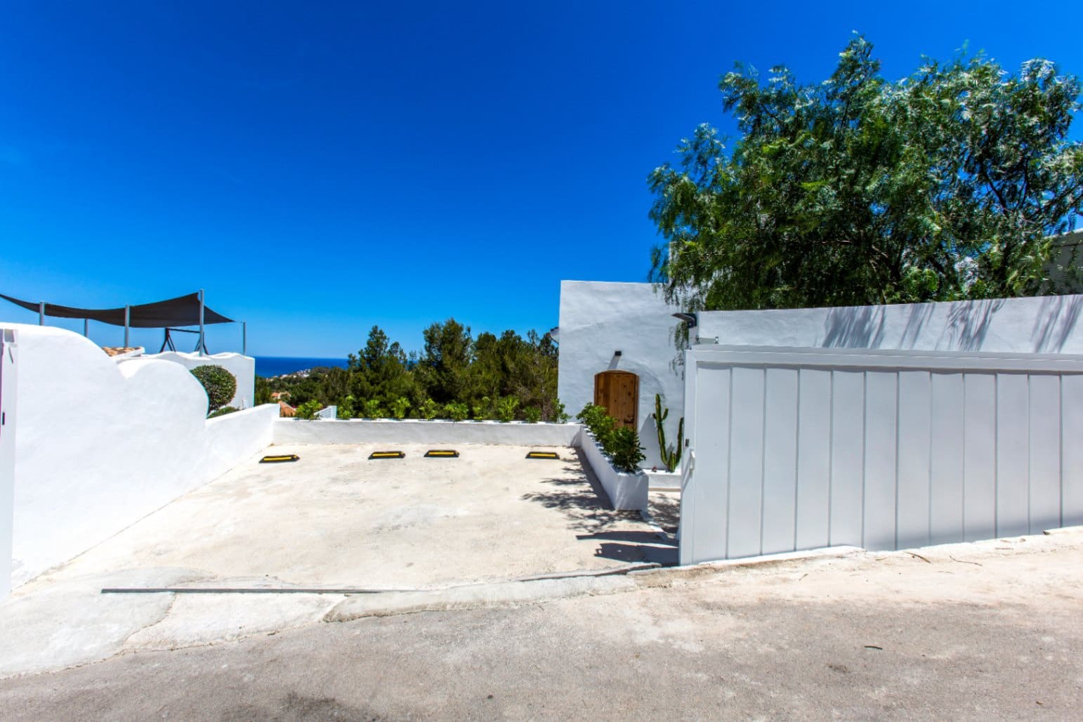 2 slaapkamer Villa te koop in Denia met zwembad garage - € 649.000 (Ref: 9204022)