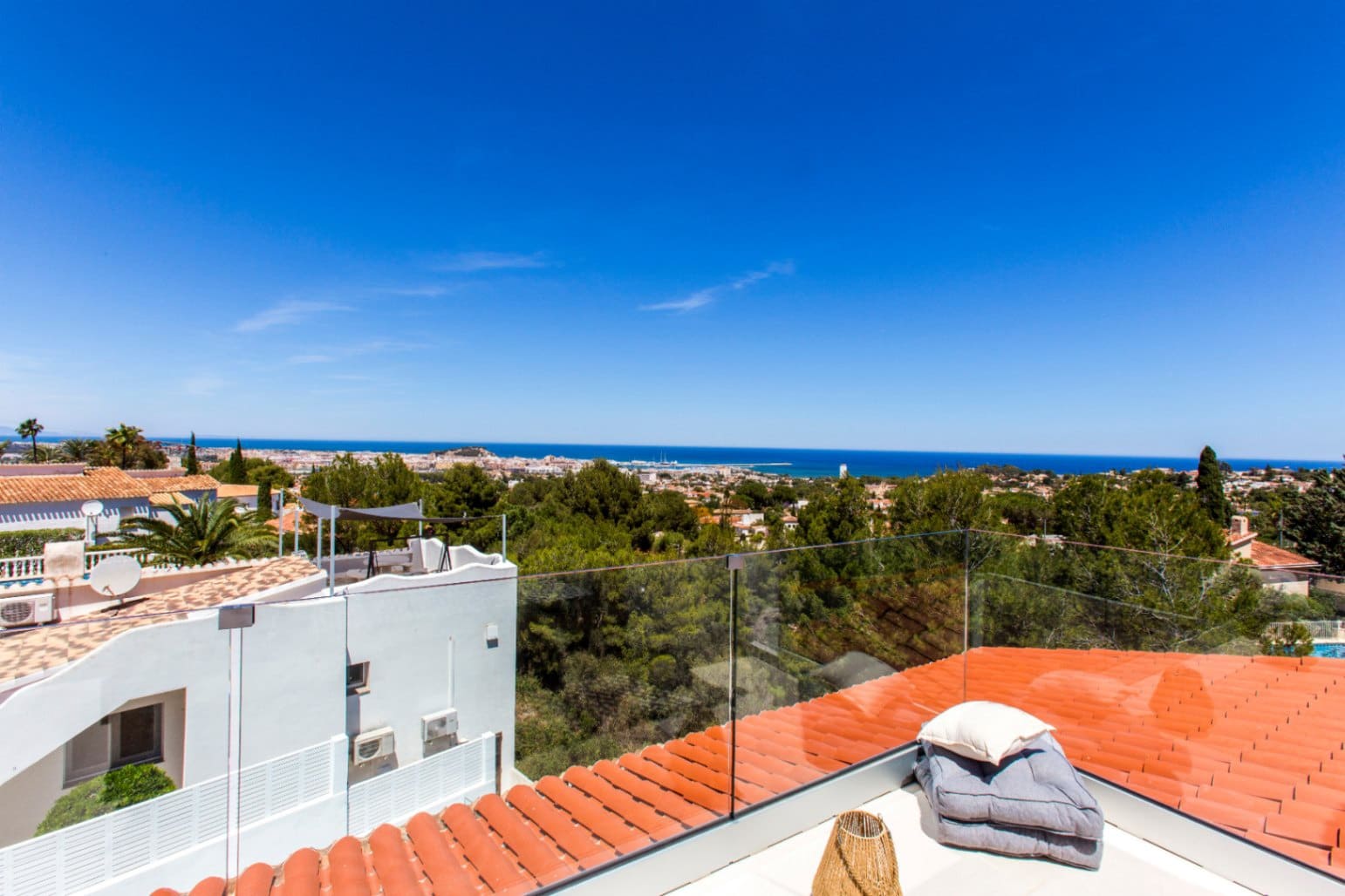 2 slaapkamer Villa te koop in Denia met zwembad garage - € 649.000 (Ref: 9204022)