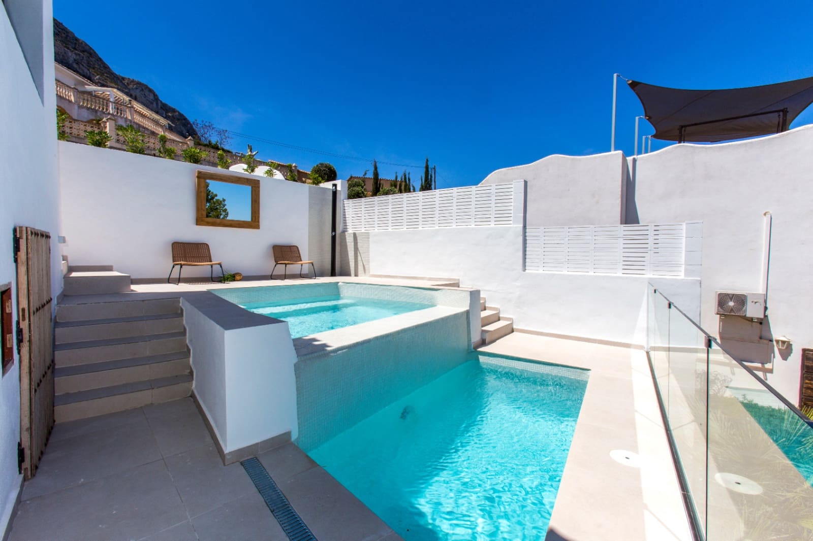 2 slaapkamer Villa te koop in Denia met zwembad garage - € 649.000 (Ref: 9204022)