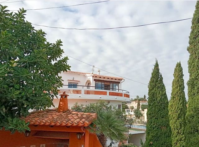 3 chambre Villa/Maison à vendre à Dénia avec piscine garage - 440 000 € (Ref: 9204023)