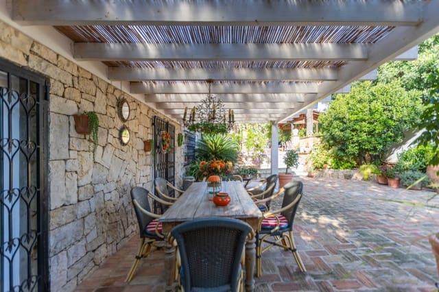 5 Zimmer Villa zu verkaufen in El Montgó, Dénia mit Pool Garage - 1.295.000 € (Ref: 9309279)