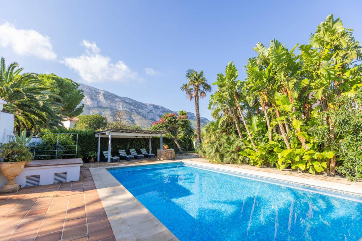 5 slaapkamer Villa te koop in Denia met zwembad garage - € 1.295.000 (Ref: 9309279)