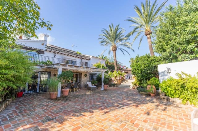 5 Zimmer Villa zu verkaufen in El Montgó, Dénia mit Pool Garage - 1.295.000 € (Ref: 9309279)