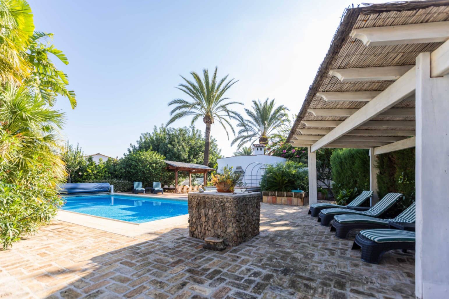 5 slaapkamer Villa te koop in Denia met zwembad garage - € 1.295.000 (Ref: 9309279)