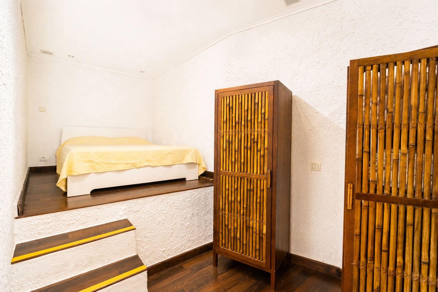 5 quarto Moradia para venda em Denia com piscina garagem - 695 000 € (Ref: 9353948)