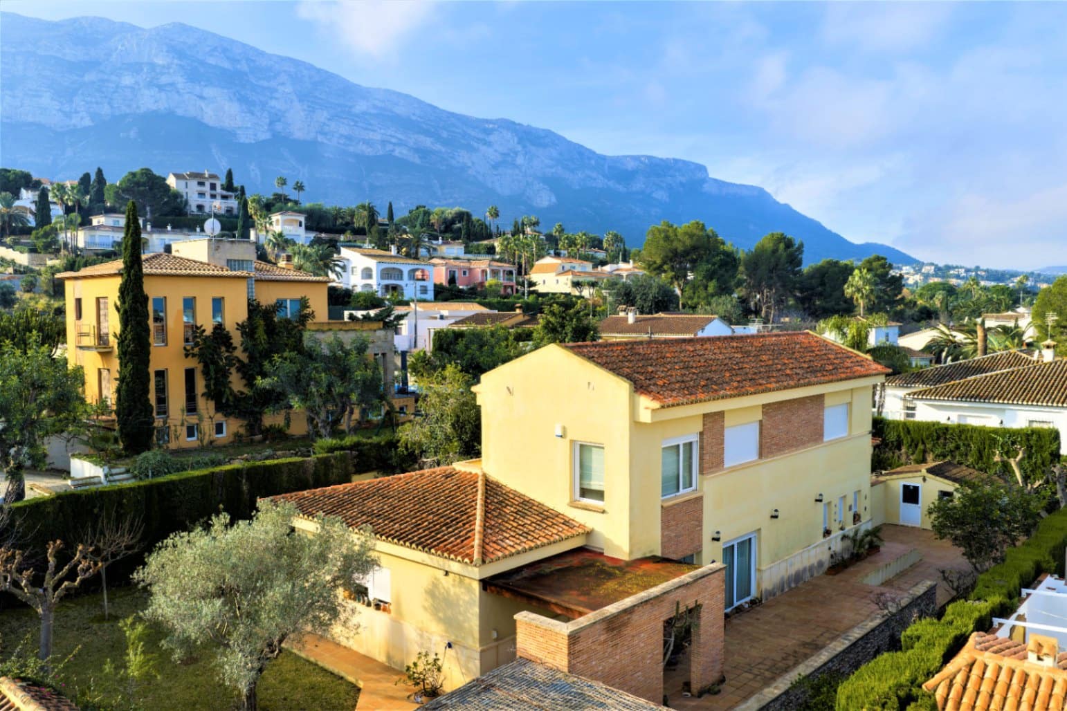 3 Zimmer Villa zu verkaufen in Denia mit Pool Garage - 680.000 € (Ref: 9490081)