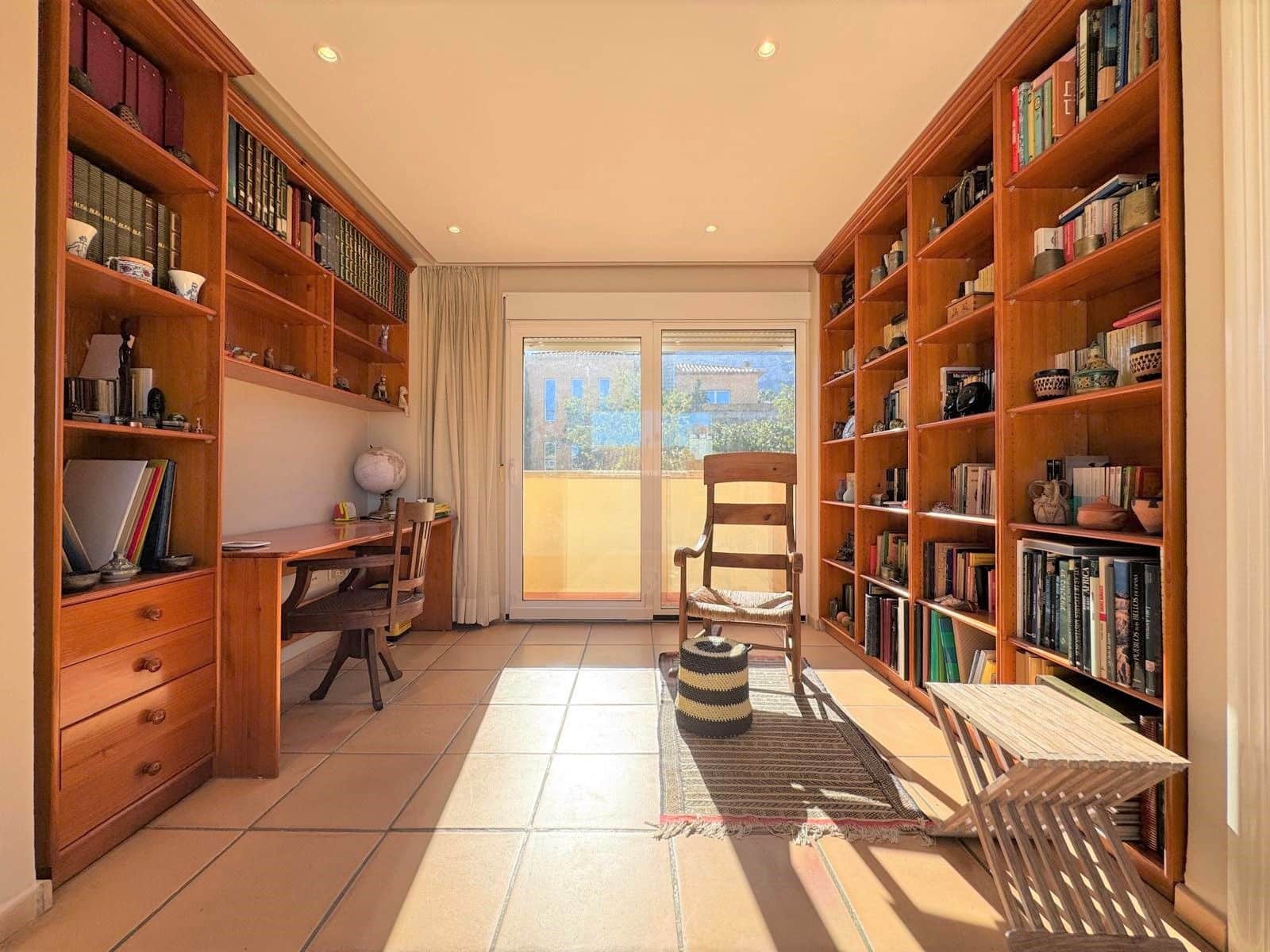 3 Zimmer Villa zu verkaufen in Denia mit Pool Garage - 680.000 € (Ref: 9490081)