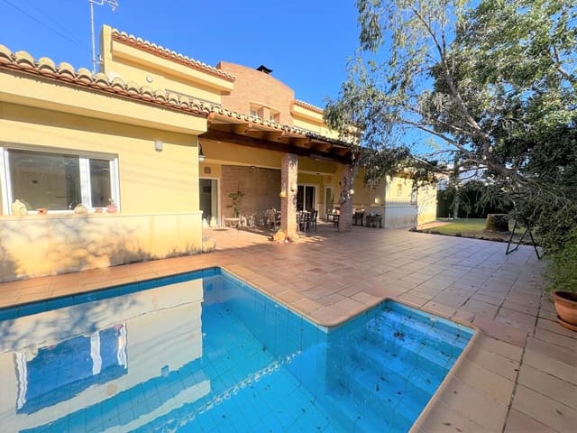 3 Zimmer Villa zu verkaufen in Dénia mit Pool Garage - 680.000 € (Ref: 9490081)