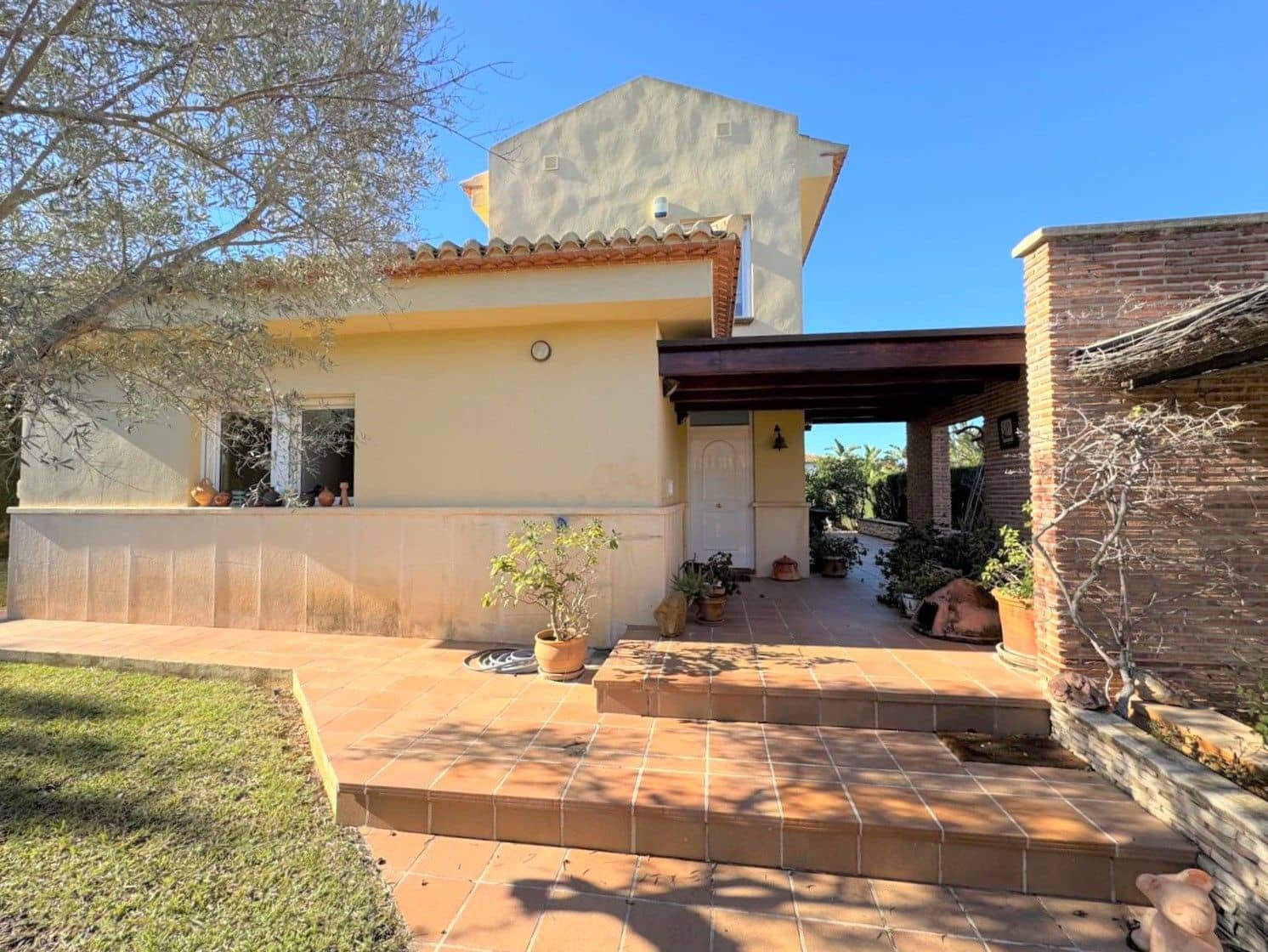 3 Zimmer Villa zu verkaufen in Denia mit Pool Garage - 680.000 € (Ref: 9490081)