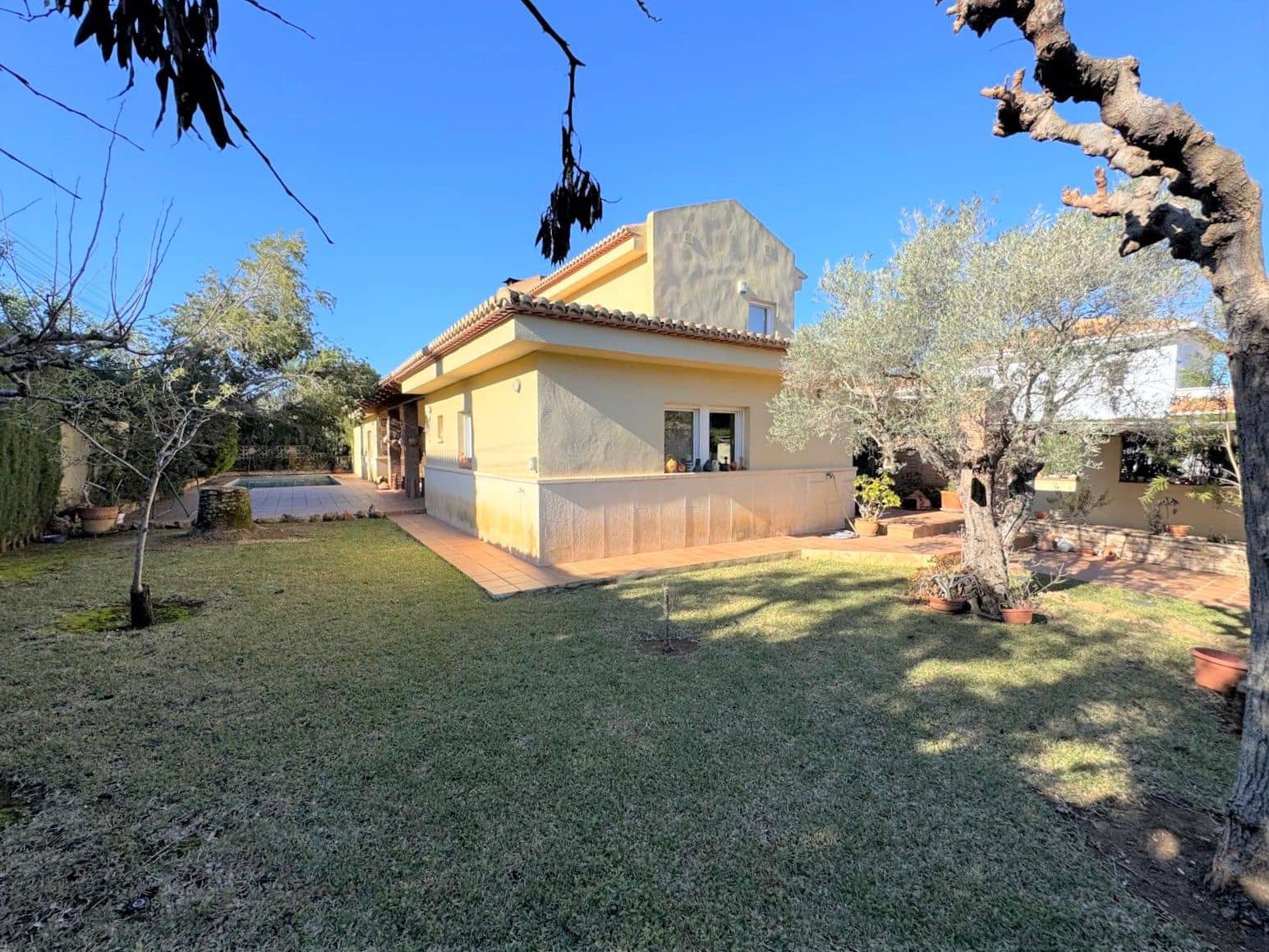 3 Zimmer Villa zu verkaufen in Denia mit Pool Garage - 680.000 € (Ref: 9490081)