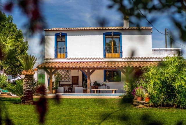 5 soveværelse Finca/Landehus til salg i Dénia med swimmingpool garage - € 985.000 (Ref: 9522870)