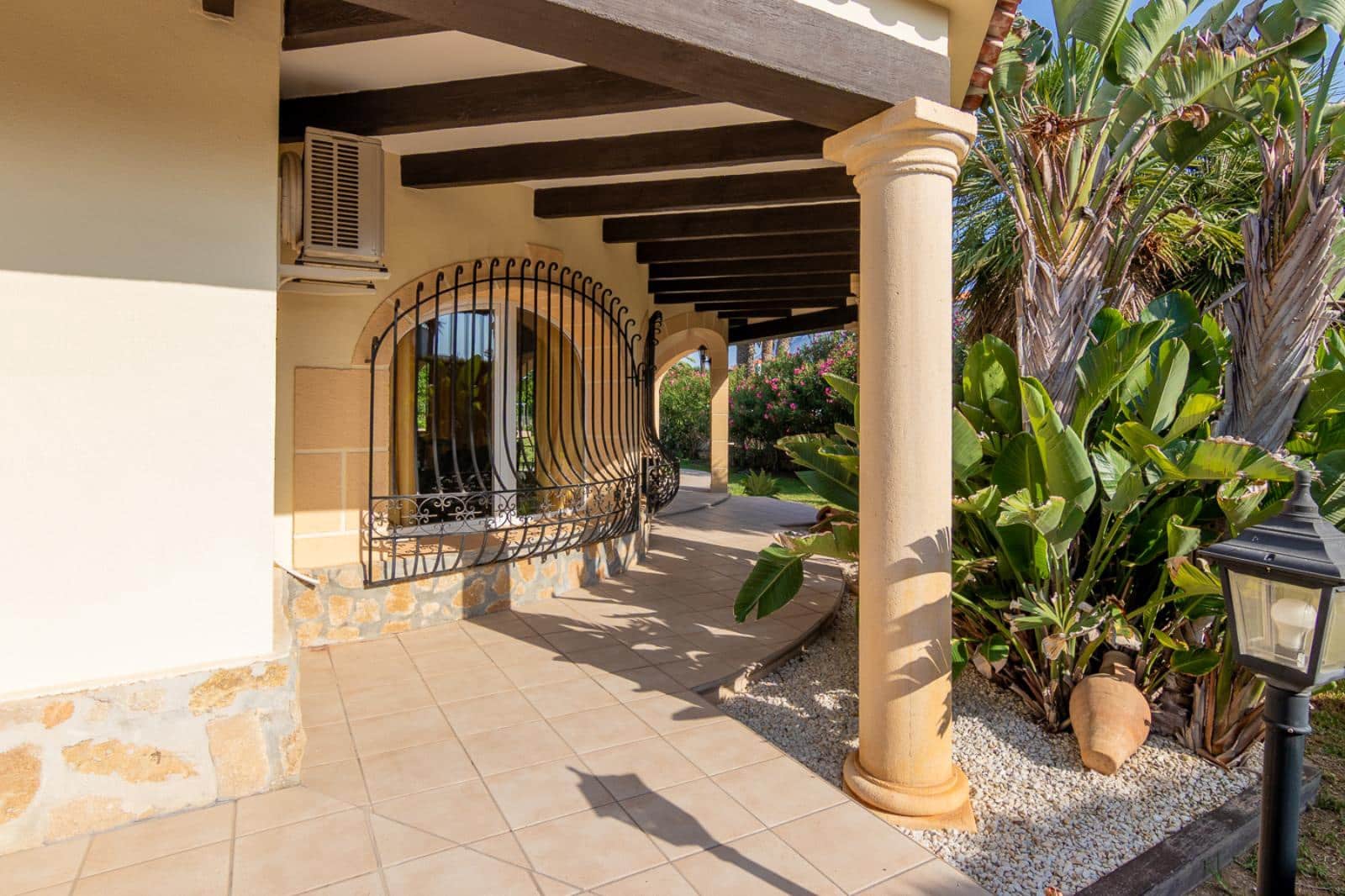 2 chambre Villa/Maison à vendre à Denia avec piscine garage - 575 000 € (Ref: 9522871)