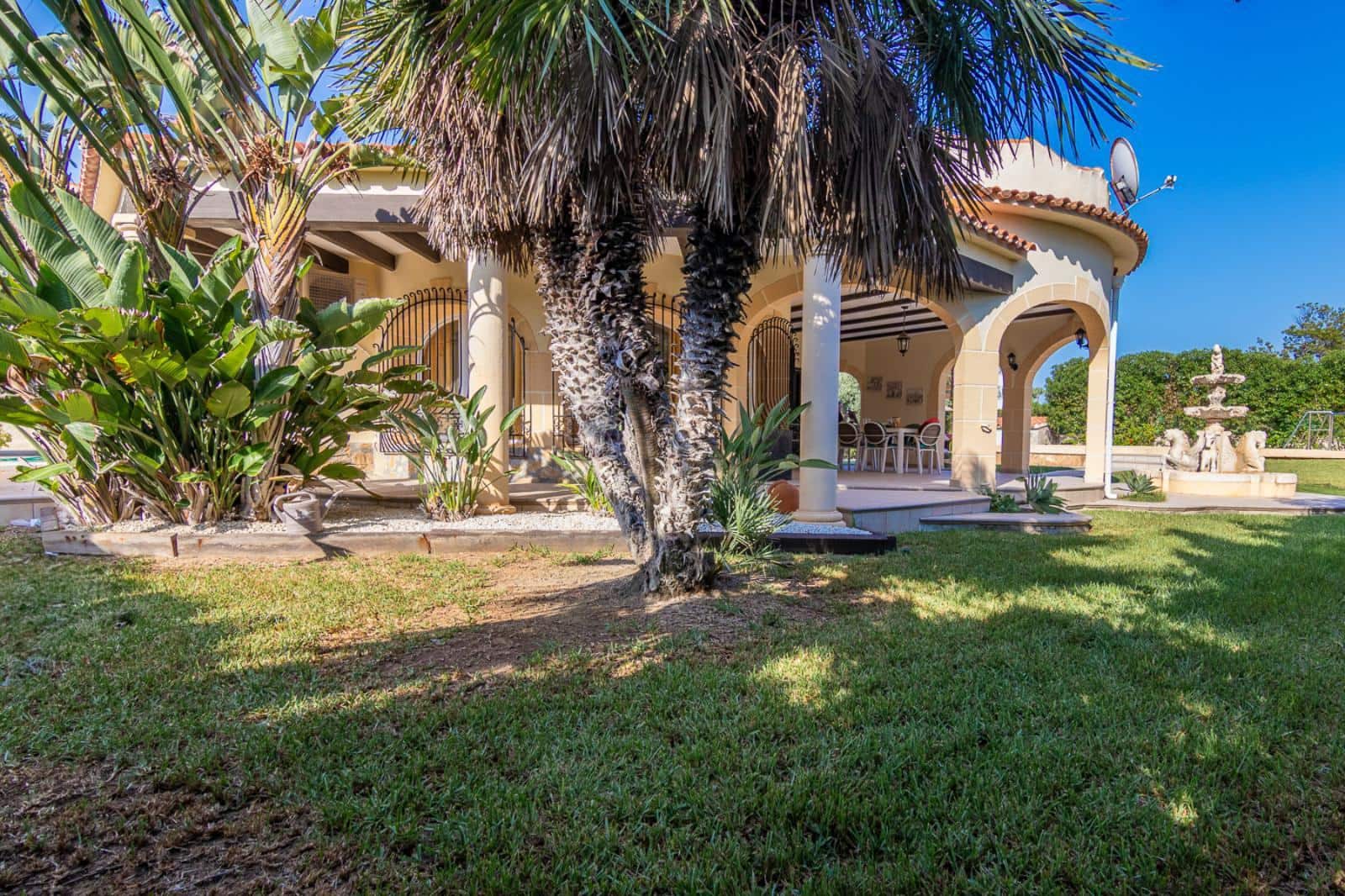 2 chambre Villa/Maison à vendre à Denia avec piscine garage - 575 000 € (Ref: 9522871)