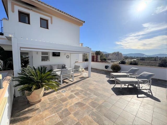 4 chambre Penthouse à vendre à Las Marinas / Les Marines, Dénia avec piscine garage - 790 000 € (Ref: 9522876)