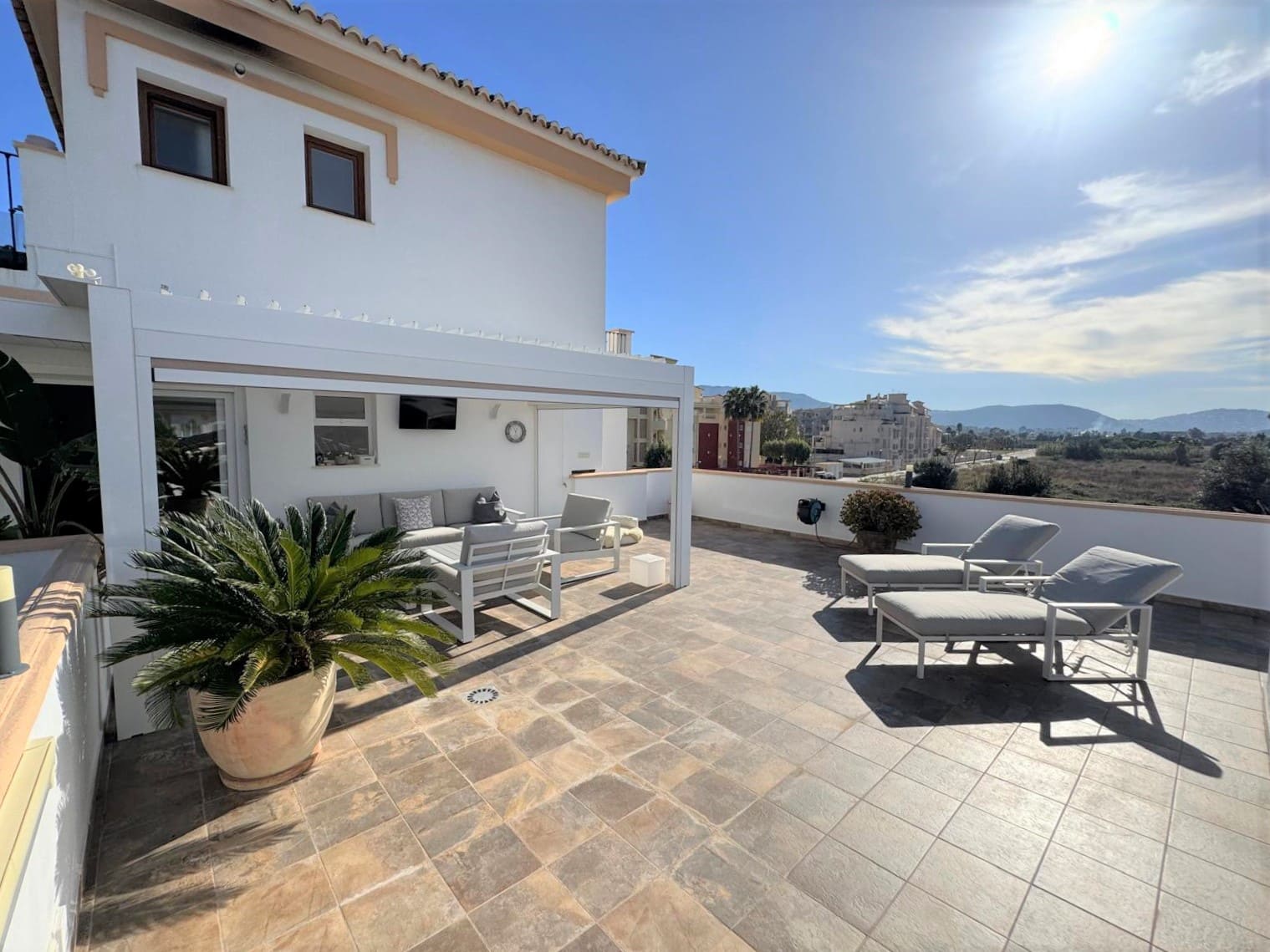 4 chambre Penthouse à vendre à Denia avec piscine garage - 770 000 € (Ref: 9522876)