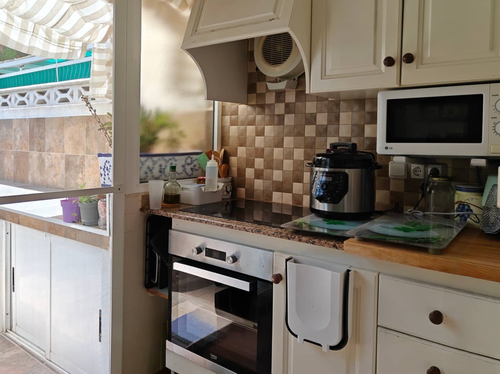 5 soveværelse Rækkehus til salg i Denia med swimmingpool garage - € 440.000 (Ref: 9522882)