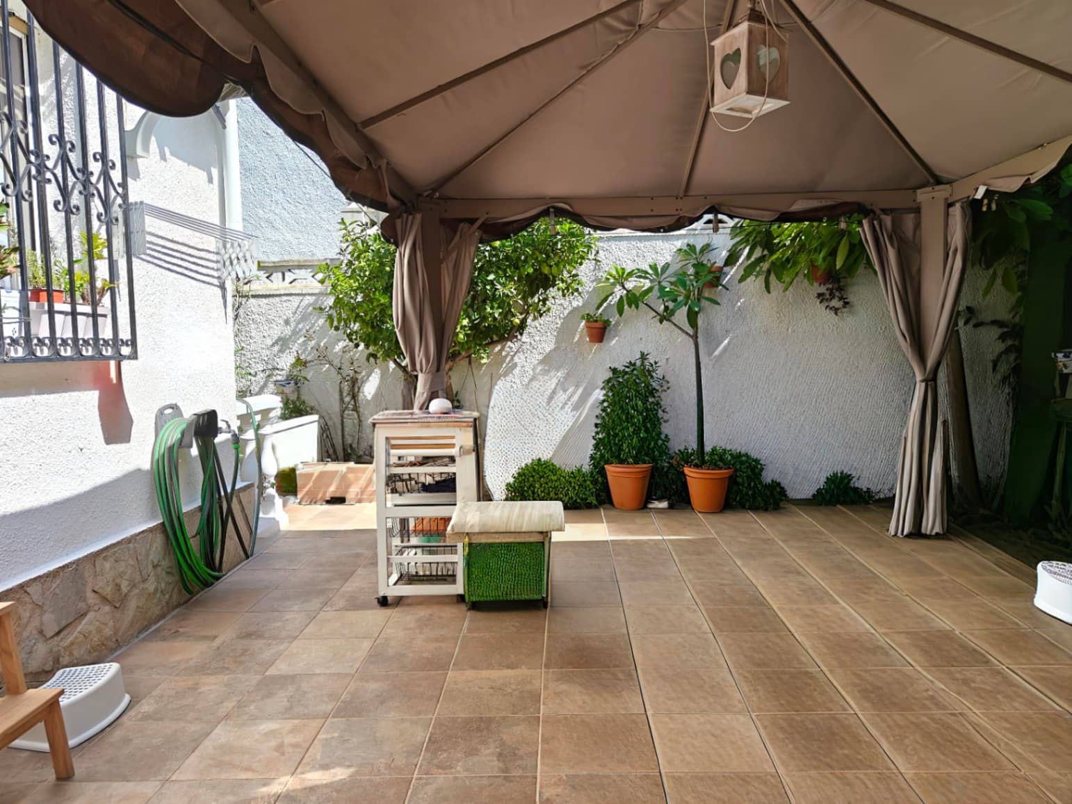 5 soveværelse Rækkehus til salg i Denia med swimmingpool garage - € 440.000 (Ref: 9522882)