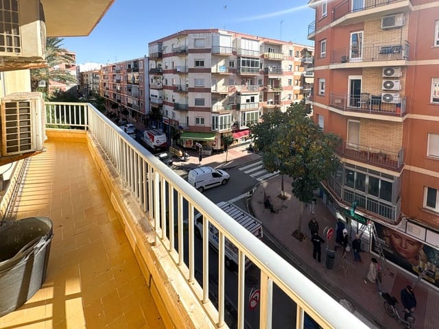 Apartamento de 7 habitaciones en Centro Urbano, Dénia en venta con piscina - 375.000 € (Ref: 9522883)