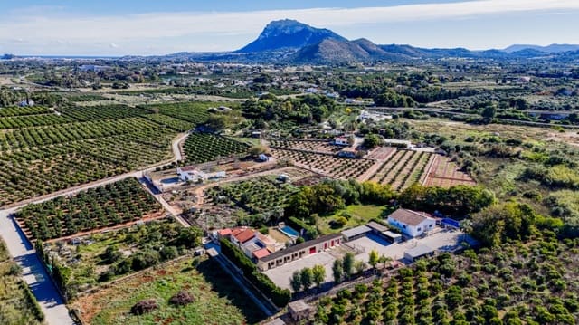 4 sypialnia Willa na sprzedaż w Dénia z basenem garażem - 1 150 000 € (Ref: 9522884)