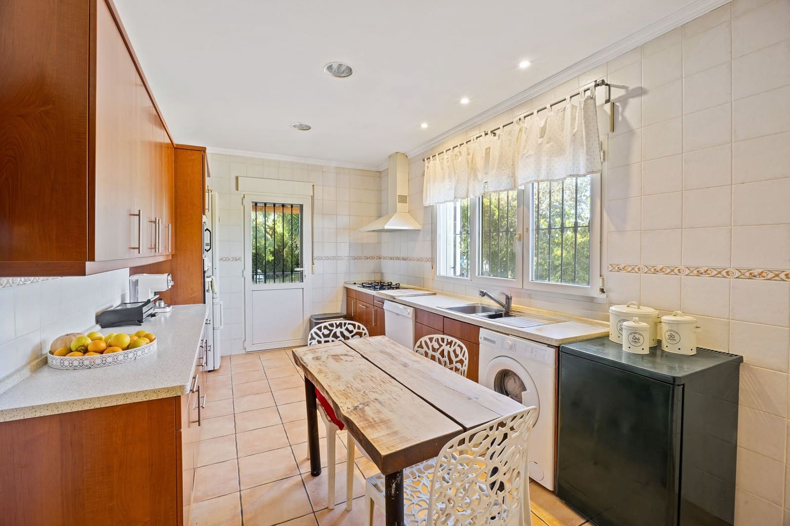 4 sypialnia Willa na sprzedaż w Denia z basenem garażem - 1 150 000 € (Ref: 9522884)