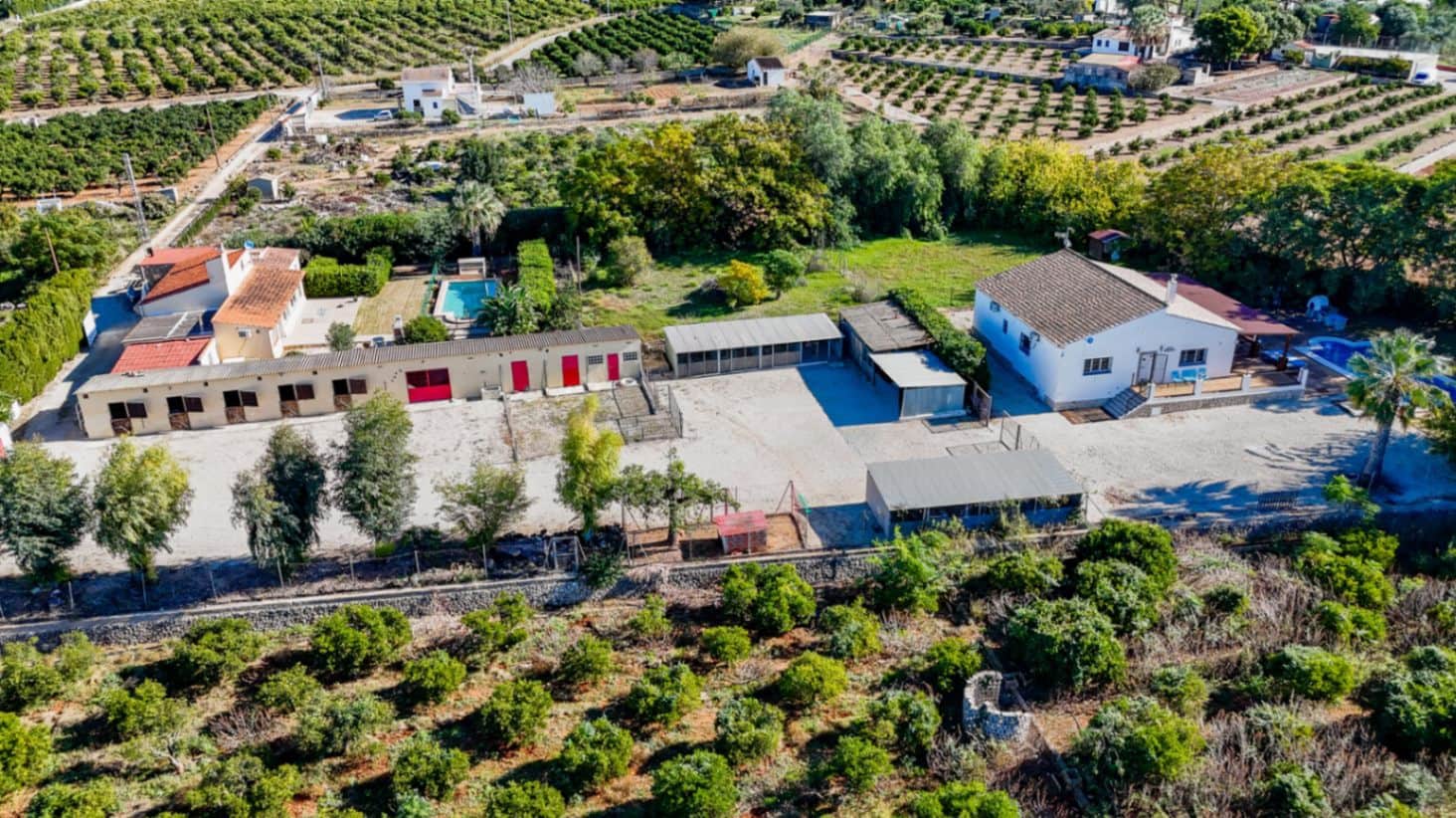 4 sypialnia Willa na sprzedaż w Denia z basenem garażem - 1 150 000 € (Ref: 9522884)
