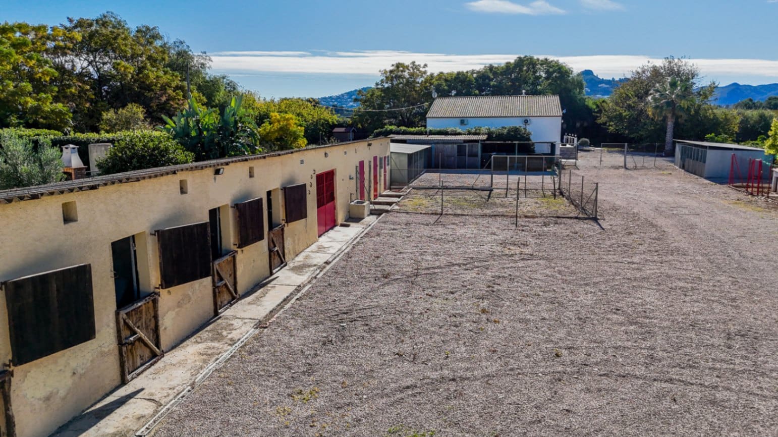 4 sypialnia Willa na sprzedaż w Denia z basenem garażem - 1 150 000 € (Ref: 9522884)