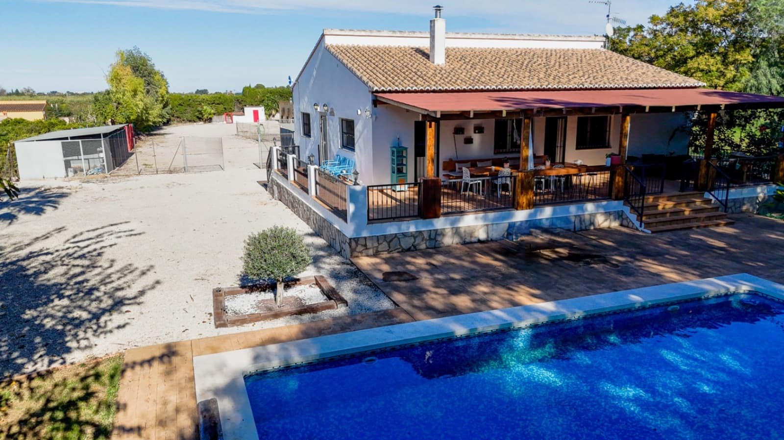 4 sypialnia Willa na sprzedaż w Denia z basenem garażem - 1 150 000 € (Ref: 9522884)