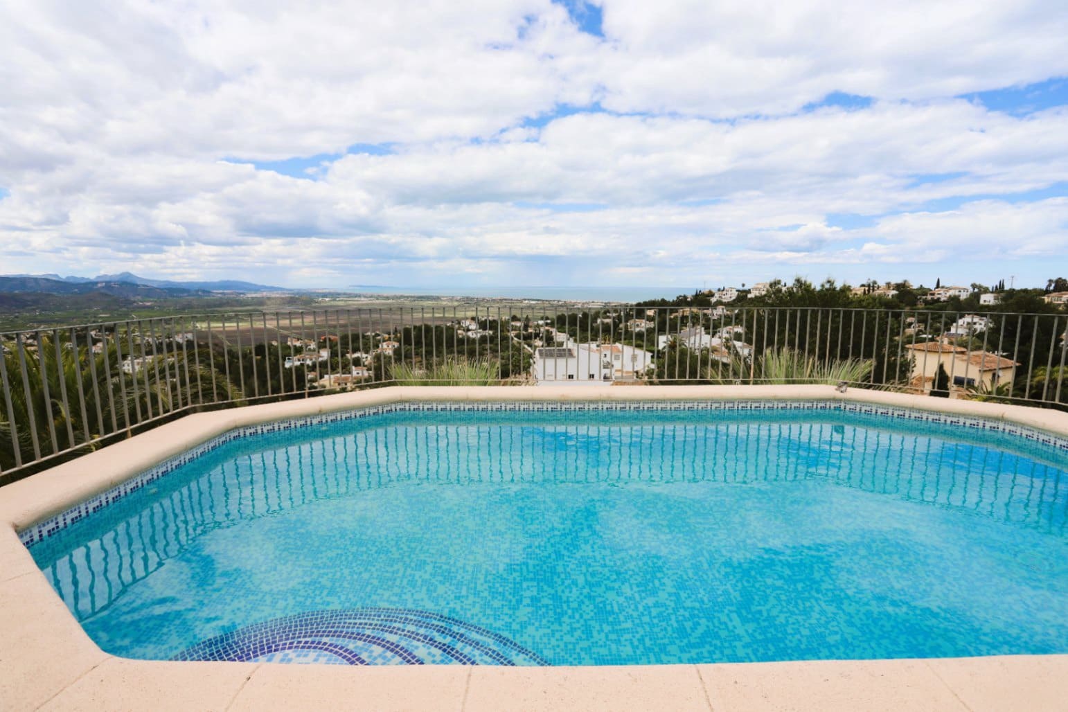 3 chambre Villa/Maison à vendre à Rafol de Almunia avec piscine garage - 495 000 € (Ref: 9522894)