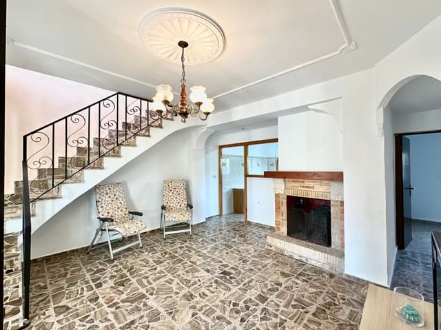 5 bedroom Terraced Villa for sale in Las Marinas / Les Marines, Dénia with garage - € 350,000 (Ref: 9522897)