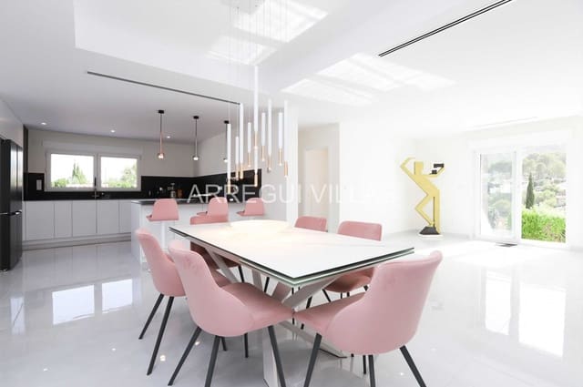 5 makuuhuone Huvila myytävänä paikassa Dénia mukana uima-altaan - 1 260 000 € (Ref: 9522907)