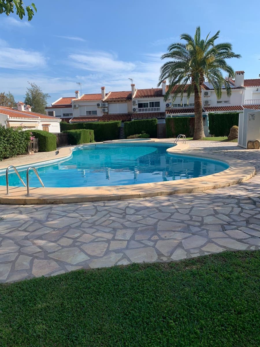 Adosado de 2 habitaciones en Dénia en venta con piscina garaje - 259.000 € (Ref: 9522908)