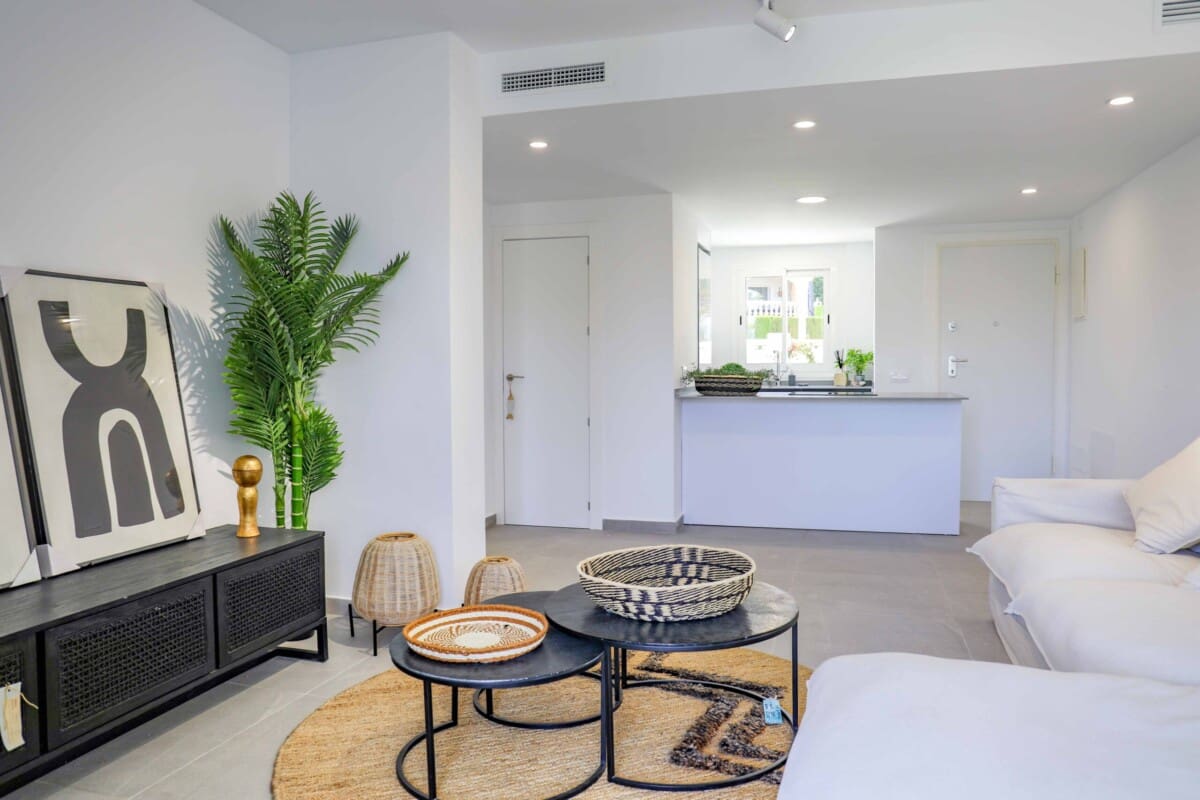 2 bedroom Apartment for sale in Denia with pool - € 381,000 (Ref: 9522910)