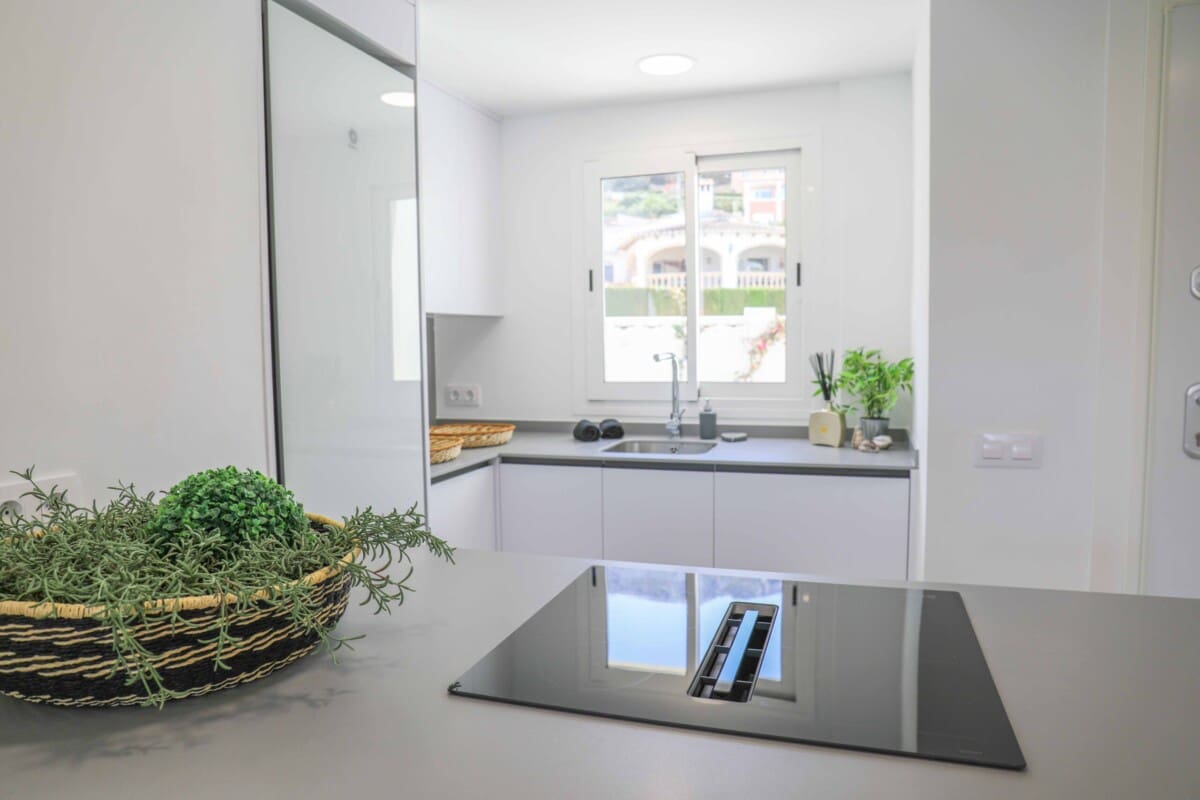 2 bedroom Apartment for sale in Denia with pool - € 381,000 (Ref: 9522910)