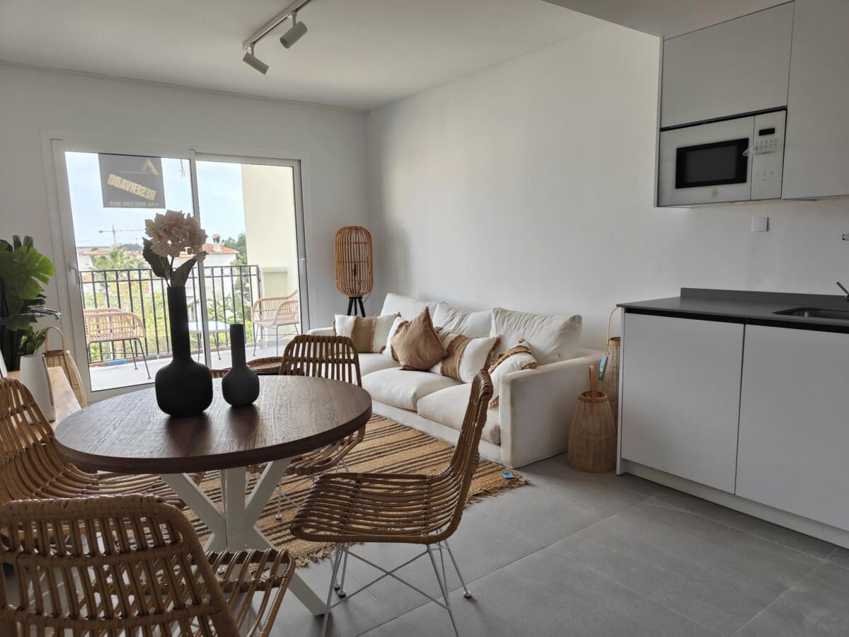 2 bedroom Apartment for sale in Denia with pool - € 381,000 (Ref: 9522910)