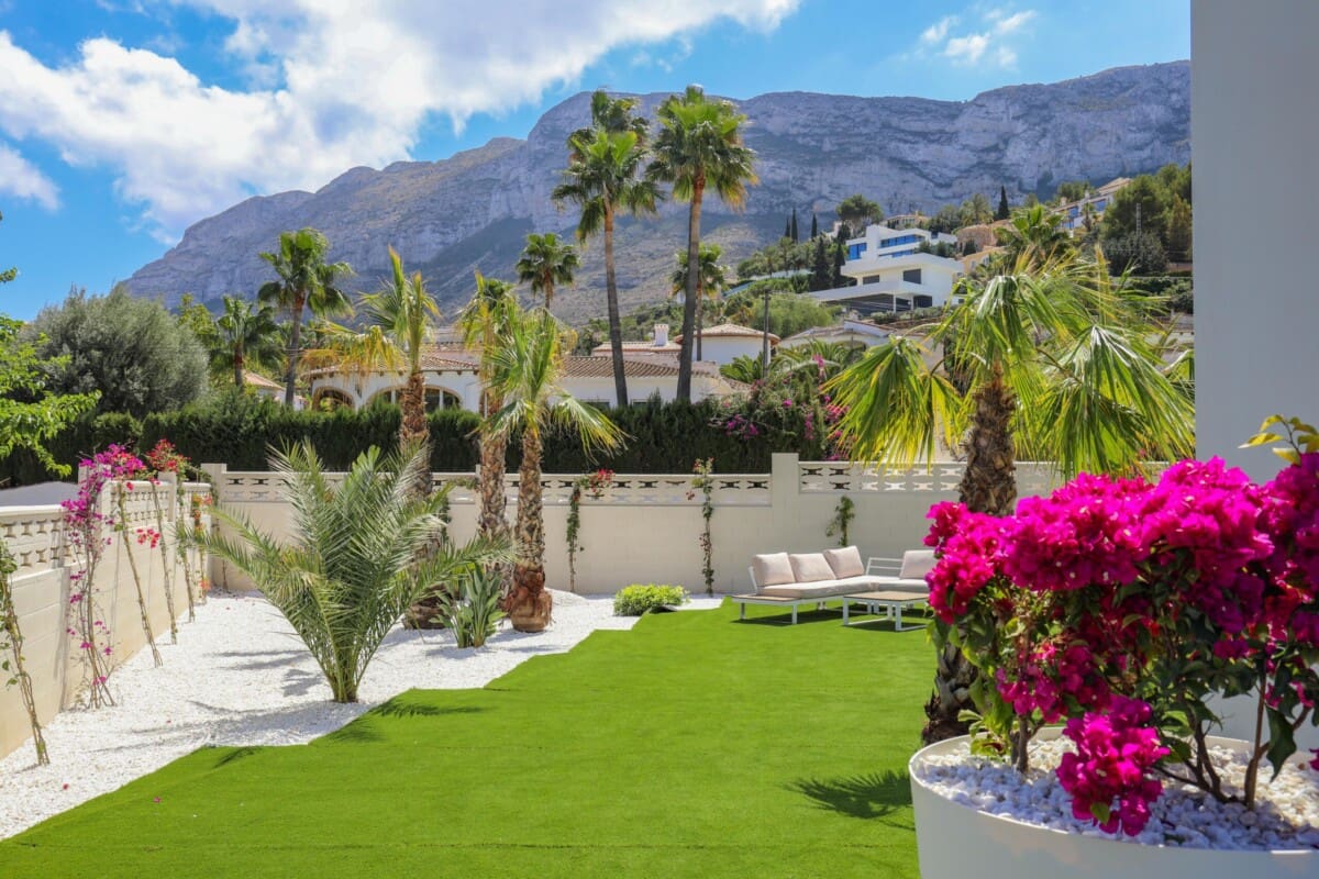 2 bedroom Apartment for sale in Denia with pool - € 381,000 (Ref: 9522910)