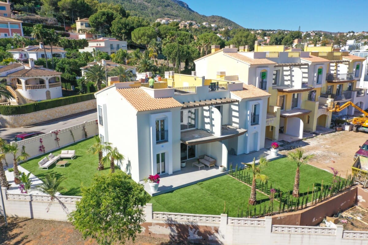2 bedroom Apartment for sale in Denia with pool - € 381,000 (Ref: 9522910)