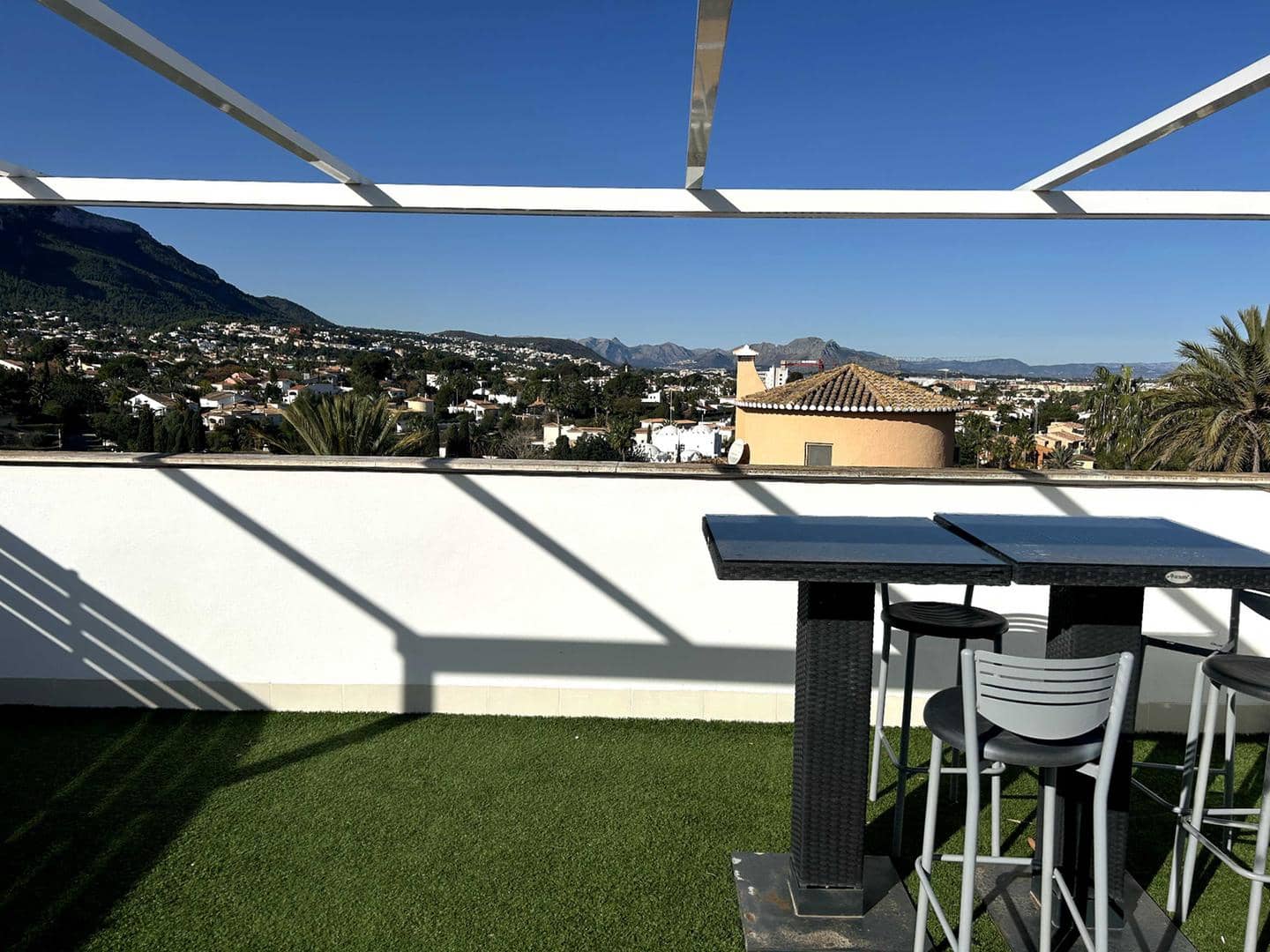 3 Zimmer Reihenhaus zu verkaufen in Denia mit Pool - 559.000 € (Ref: 9522914)