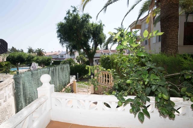 2 slaapkamer Rijtjeshuis te koop in Dénia - € 265.000 (Ref: 9522916)