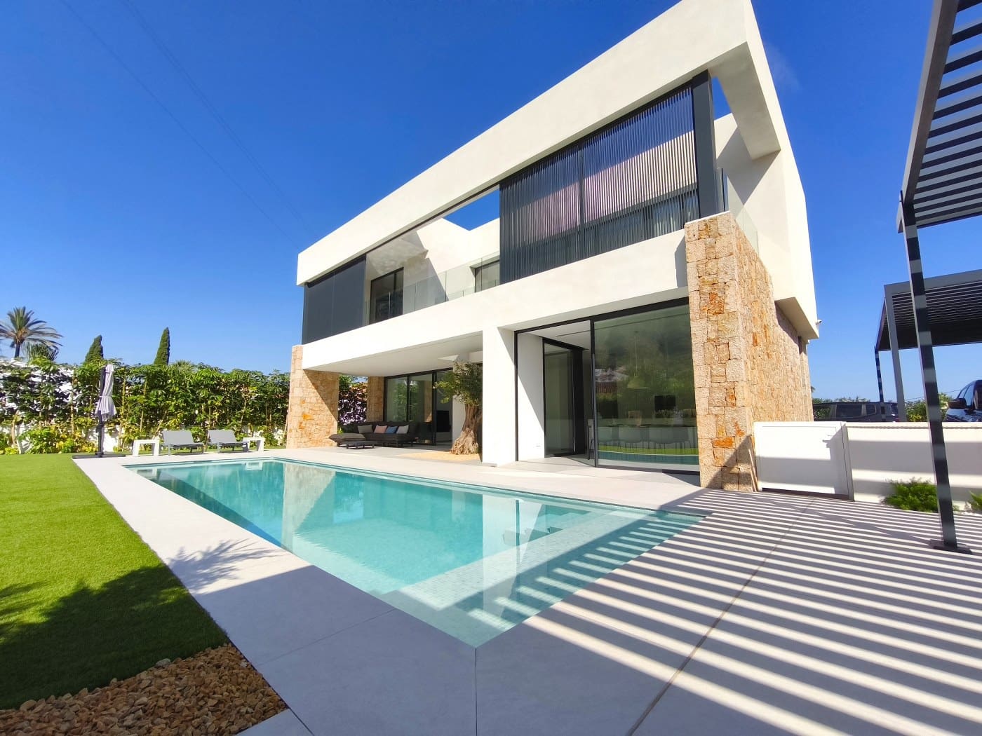 4 chambre Villa/Maison à vendre à Denia avec piscine garage - 1 295 000 € (Ref: 9590350)