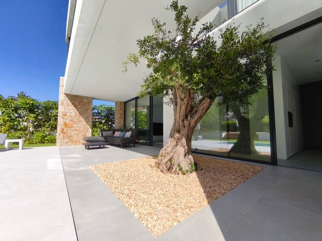 4 chambre Villa/Maison à vendre à Dénia avec piscine garage - 1 295 000 € (Ref: 9590350)