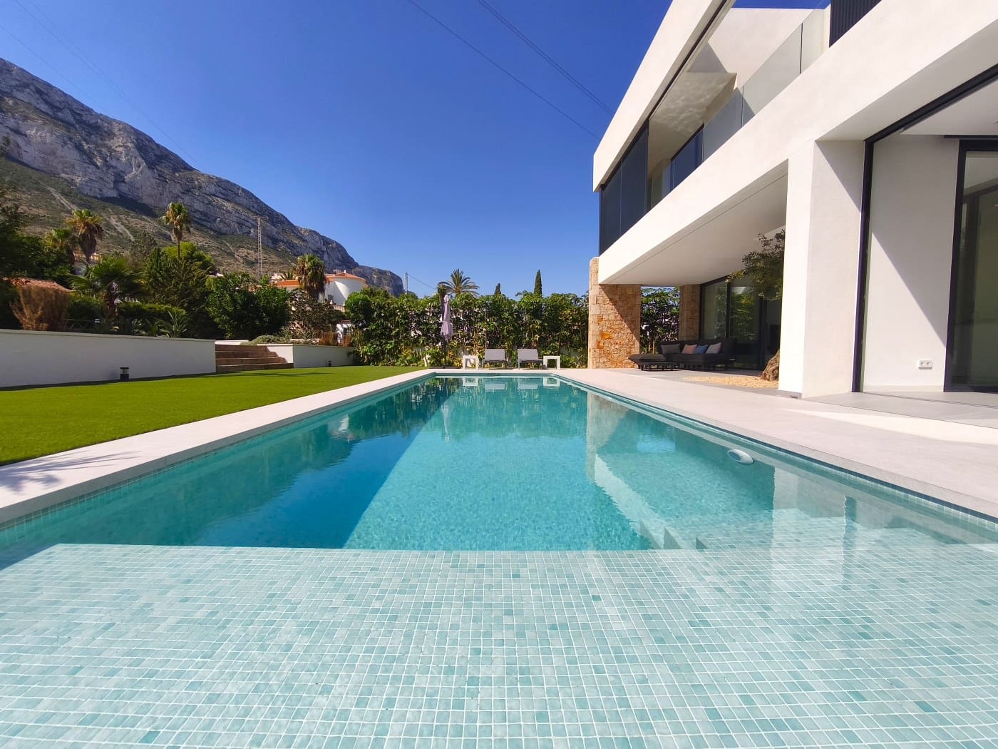 4 chambre Villa/Maison à vendre à Denia avec piscine garage - 1 295 000 € (Ref: 9590350)