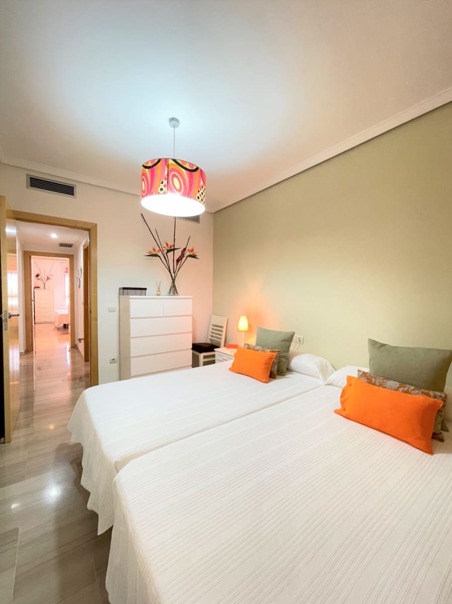 2 soveværelse Lejlighed til salg i Denia med swimmingpool garage - € 349.000 (Ref: 9795703)