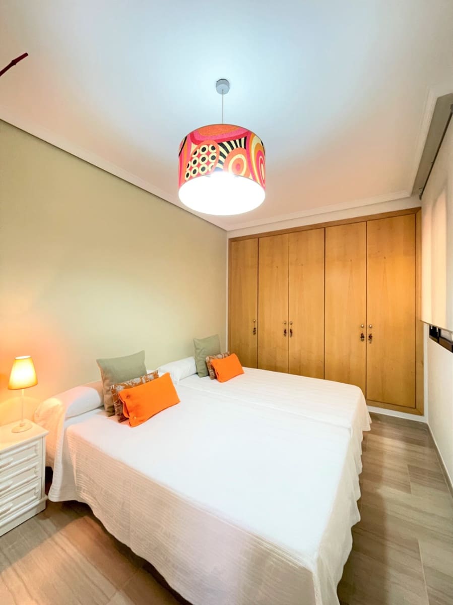 2 soveværelse Lejlighed til salg i Denia med swimmingpool garage - € 349.000 (Ref: 9795703)