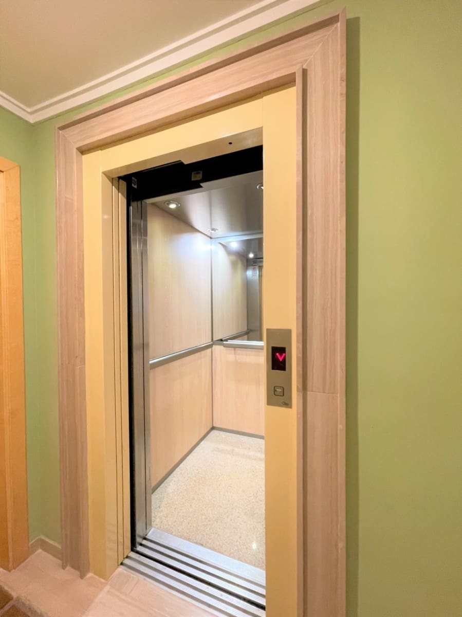 2 soveværelse Lejlighed til salg i Denia med swimmingpool garage - € 349.000 (Ref: 9795703)