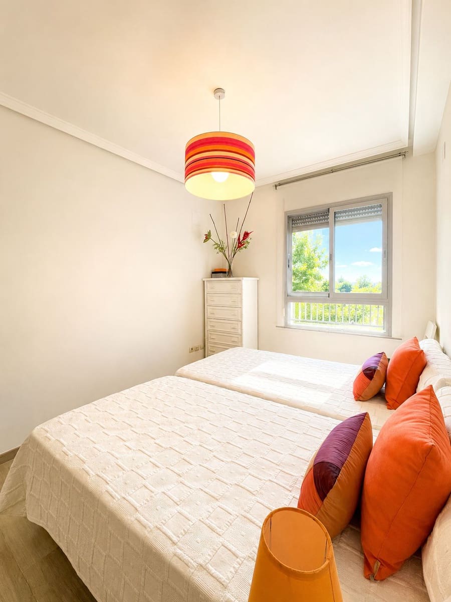 2 bedroom Apartment for sale in Denia with pool garage - € 349,000 (Ref: 9795703)