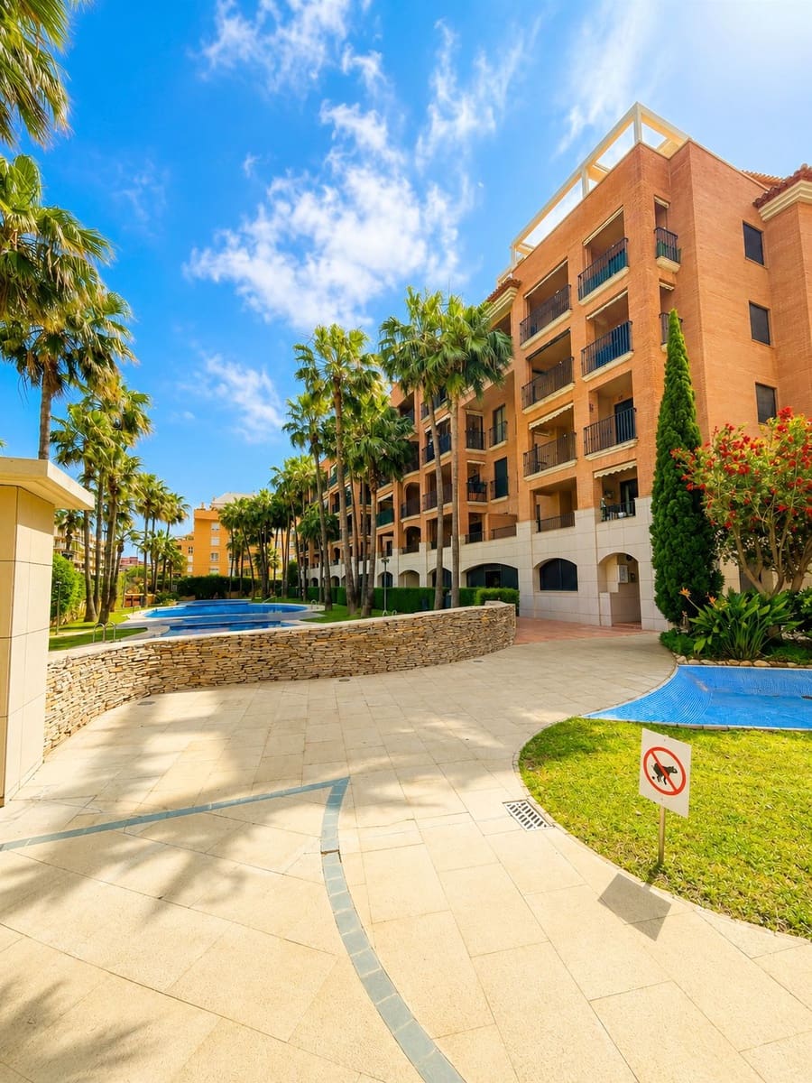 2 bedroom Apartment for sale in Denia with pool garage - € 349,000 (Ref: 9795703)