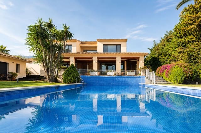 8 sypialnia Willa na sprzedaż w Dénia z basenem garażem - 3 950 000 € (Ref: 9844563)