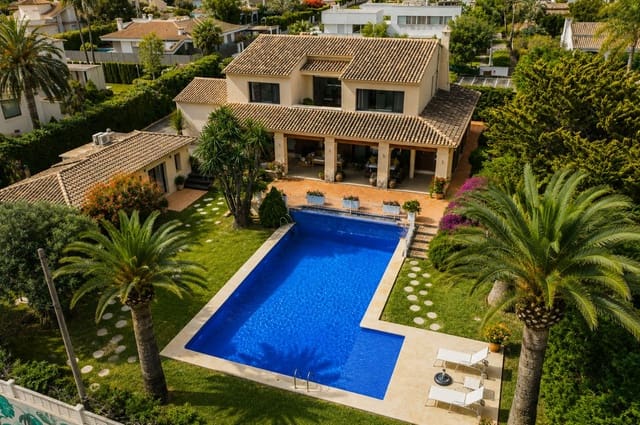 8 sypialnia Willa na sprzedaż w Dénia z basenem garażem - 3 950 000 € (Ref: 9844563)