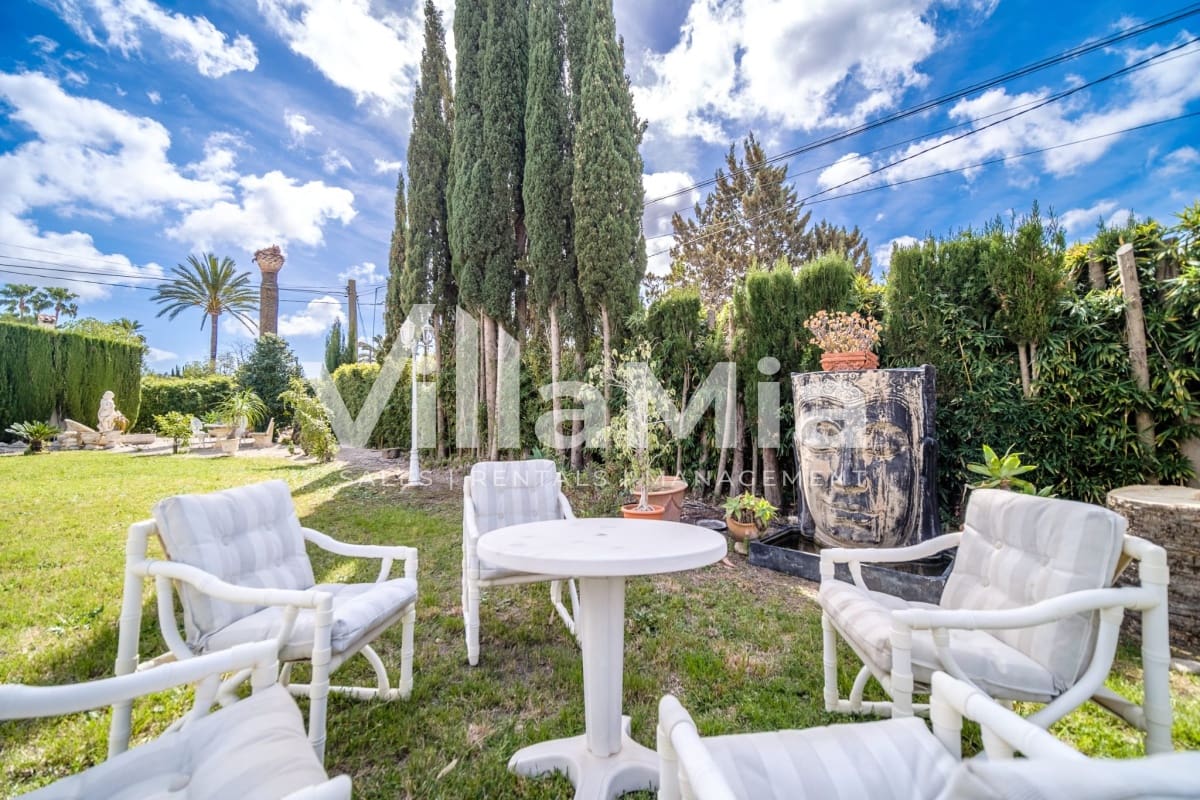 6 bedroom Villa for sale in Javea / Xabia - € 1,395,000 (Ref: 9891638)
