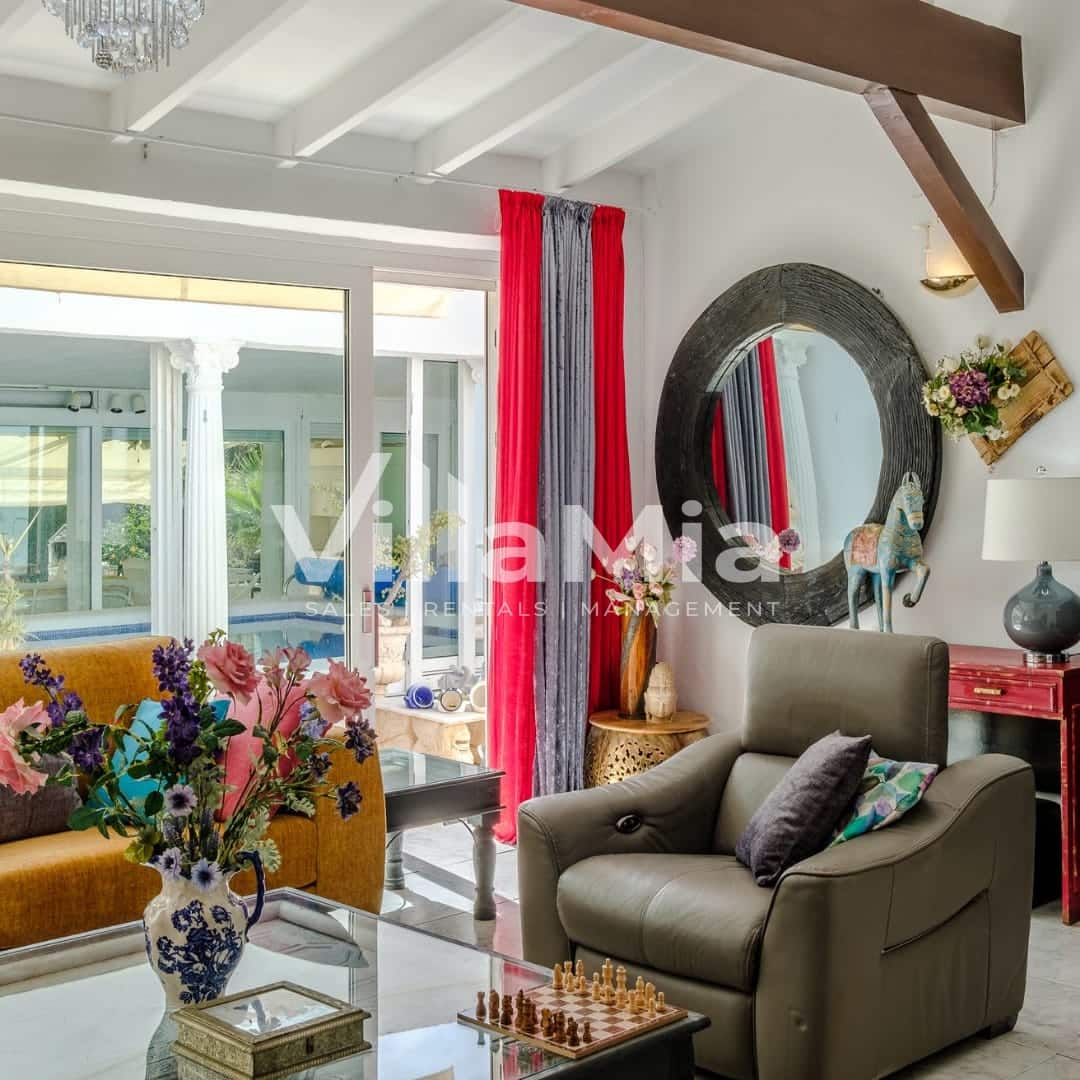 6 bedroom Villa for sale in Javea / Xabia - € 1,395,000 (Ref: 9891638)